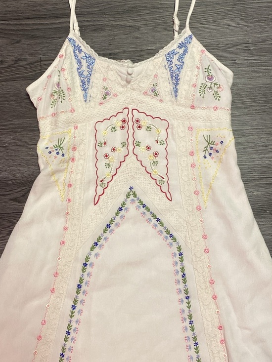 Urban Outfitters Dresses & Skirts - Urban Outfitters White Slip Dress with Multicolor Embroidered Label
